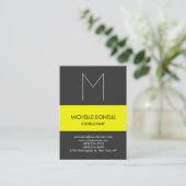 グレーモダンモノグラムストライプのイエロービジネスカード 名刺 (スタンド正面)