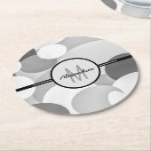 グレーモダン円の幾何学的モノグラム ラウンドペーパーコースター (アングル)