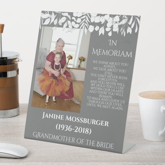 グレーモダン写真葉メモリアルの白いサイン 台座サイン (インサイチュ)