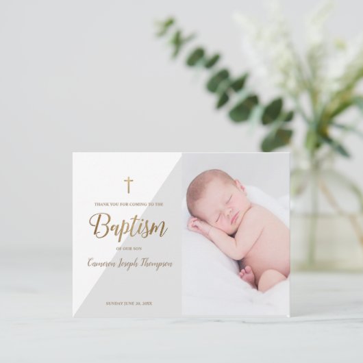 グレーモダン男の赤ちゃんフォトバプテスマありがとう ポストカード (スタンド正面)