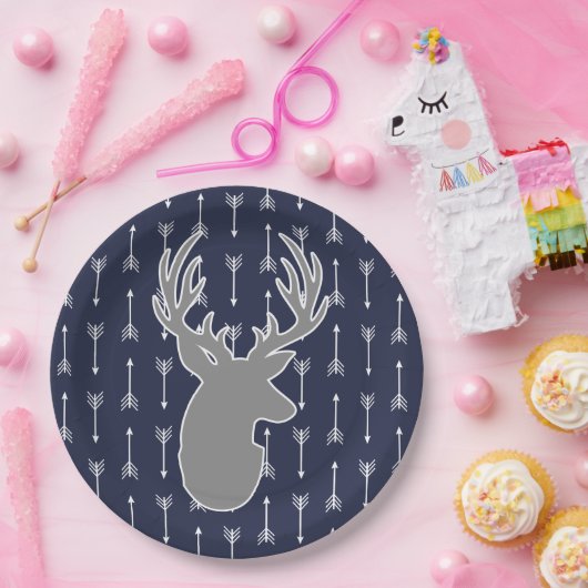 グレーモダン素朴鹿と白い矢印 ペーパープレート (パーティー)