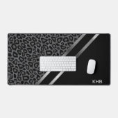 グレーレオパードアニマルプリント – モノグラム デスクマット (キーボード&マウス)