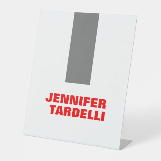 グレーレッドはっきりしたミニマルモダンプロフェッショナル 台座サイン (正面)