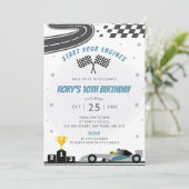 グレーレーシングカーの誕生日パーティーの招待状 招待状 (スタンド正面)