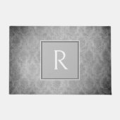 グレーヴィンテージダマスクモノグラム形式 ドアマット (正面)