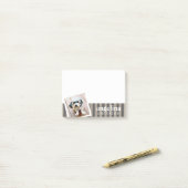 グレー名門私立校風のパタストライプのーンの名前をカスタムすると写真 ポストイット (デスク上)