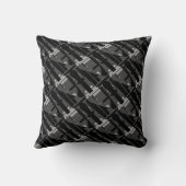 グレー地中海のの木炭の黒の対角線タイル クッション (裏面)