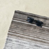 グレー大理石のシェードとストライプパターン ビーチタオル (インサイチュ)