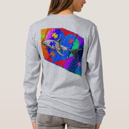 グレー女性自閉症サメ Tシャツ (裏面)