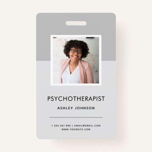 グレー心理療法士カウンセラー写真名タグID バッジ (正面)