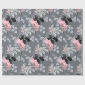 グレー淡い色のの背景にピンクのバラ ラッピングペーパー (フラット)