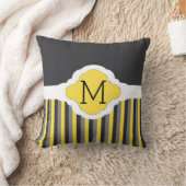 グレー男らしと黄色のストライプパターン クッション (ブランケット)