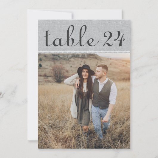 グレー素朴の結婚フォトテーブル番号 招待状 (裏面)