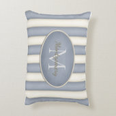 グレー&クリームズストライプズオーバルフレームモノグラム アクセントクッション (裏面(縦))