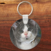 グレー/グレー/シルバーとホワイトキットンキーチェーン キーホルダー (正面)