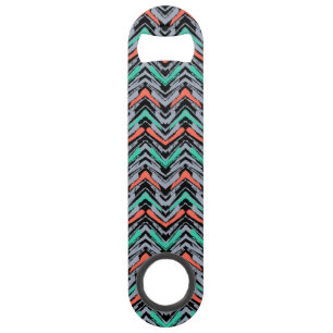 グレー、ティール（緑がかった色）、コーラルハンドで描いたシェブロン模様 スピード栓抜き