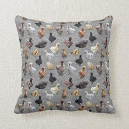 グレー・バーラップ・クッションのシルキー・バンタム・チキン クッション