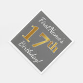 グレー、フェイク金ゴールド17番目の誕生日+名前をカスタムする スタンダードランチョンナプキン (角)