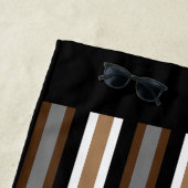 グレー、ブラウン、ブラックストライプの名前の付いた文字 ビーチタオル (インサイチュ)