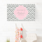 グレー、ホワイト、パステルピンクシェブロンベイビーシャワー 横断幕 (インサイチュ)