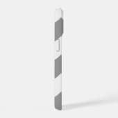 グレー ボールド シェブロン iPhone 15ケース (右側面)