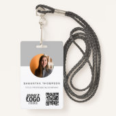 グレーQRコードビジネスロゴIDカードビジネス バッジ (正面ランヤード)