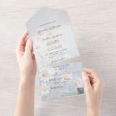 グレーQRコード淡い色ののワイルドデイジー オールインワン招待状 (貼ってはがせる)