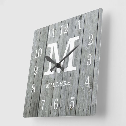 グレ素朴ーパーソナライズされたウッドファームハウスモノグラム スクエア壁時計 (傾斜)