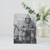 グロスターの漁師が網を繕った ポストカード (スタンド正面)