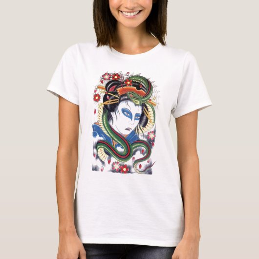 グロテスクとヘビのタトゥーデザイン Tシャツ (正面)
