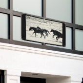 グロメットが付いているユタの旗の野生の馬 横断幕 (ビルの外側)