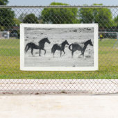 グロメットが付いているユタの旗の野生の馬 横断幕 (インサイチュ)