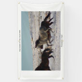 グロメットが付いているユタ、ONAQUIのの野生の馬群れの旗 横断幕 (縦)