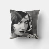 グロリアSwanson クッション (裏面)