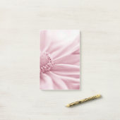 グロリオサデイジーマクロ ポストイット (デスク上)