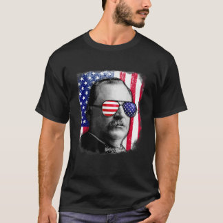 グローバークリーブランド米国国旗7月4日 Tシャツ
