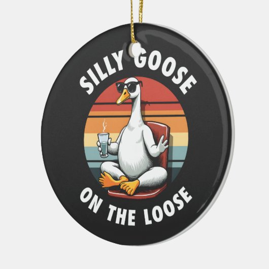 グースオンザルーズ間抜け瞑想ヨガレトロ セラミックオーナメント (左)