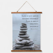 ケアン石写真 |ベルナルドショー引用文 吊り下げ型タペストリー (正面)