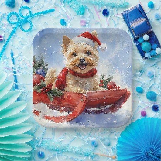 ケアン・テリア犬のソリでそれを雪のクリスマスに許可 ペーパープレート (パーティー)