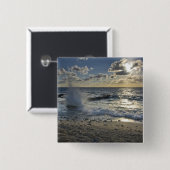 ケカリブのイマン諸島 クラッシュ波 缶バッジ (正面&裏面)