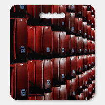 ケザールスタジアムの座席