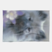 ケシャンドとオダマキ(植物) – 犬の写真 キッチンタオル (横)