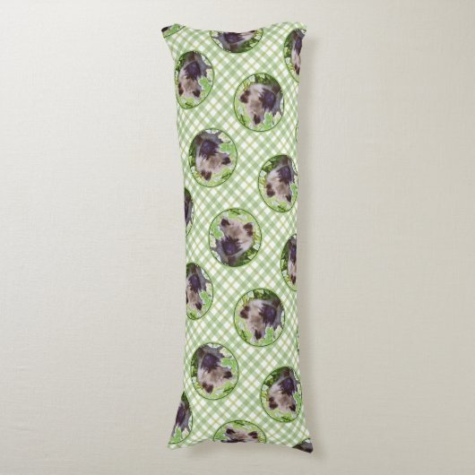 ケスホンド絵を描の子犬の庭のオリジナルアート ボディピロー (正面縦)