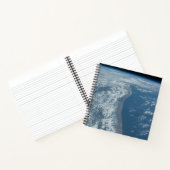 ケニアとソマリアのインディアン海海岸線。 ノートブック (内部)