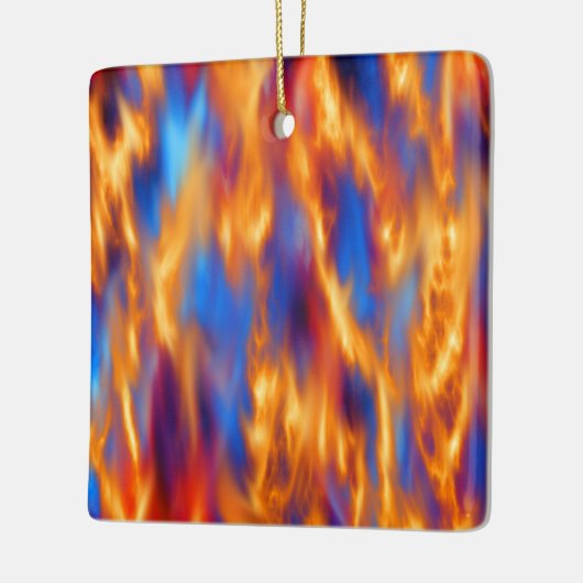 ケネス・ヨンチに拷問される セラミックオーナメント (左)