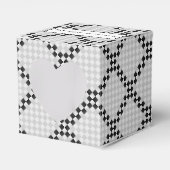 ケネス・ヨンッチによるチェス・パッド フェイバーボックス (正面サイド)