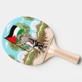 ケフィエ・パレスチナ国旗を持つ子ども 卓球ラケット (横)