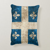 ケベックのヴィンテージの老化させ、傷付けられた旗 アクセントクッション (裏面(縦))