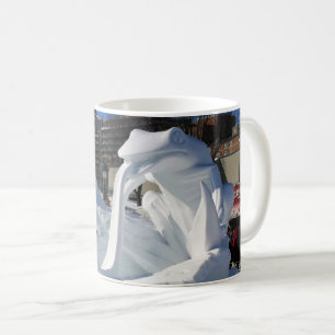 ケベック州カエル雪像(カナダ) コーヒーマグカップ