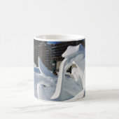 ケベック州カエル雪像（カナダ） コーヒーマグカップ (中央)